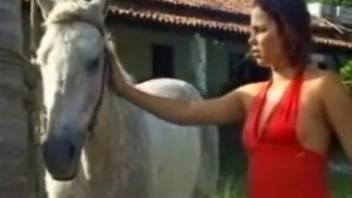 White horse fucking a brunette Latina from behind